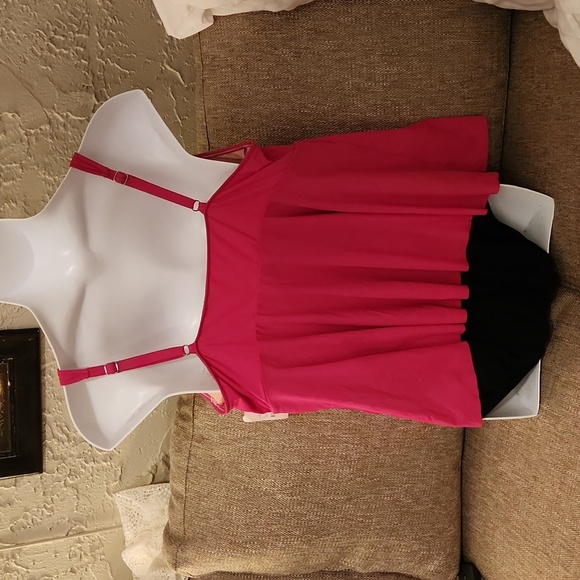 NWT!! Split skirt swimsuit - Picture 7 of 13